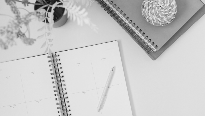 Mindset et entrepreneuriat féminin : le business qui exploite le syndrome de l’imposteur